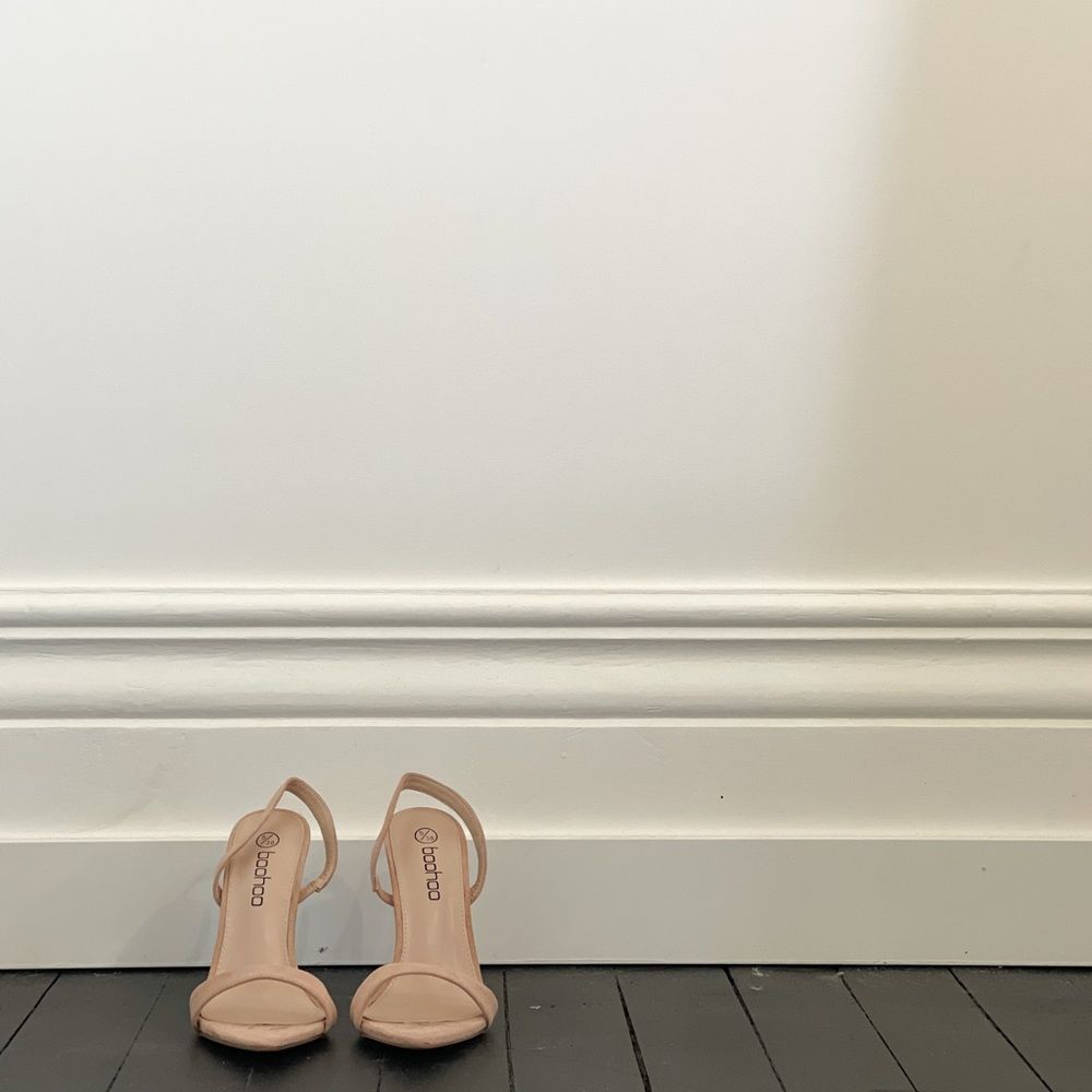 Pointed Toe Slingback Heel